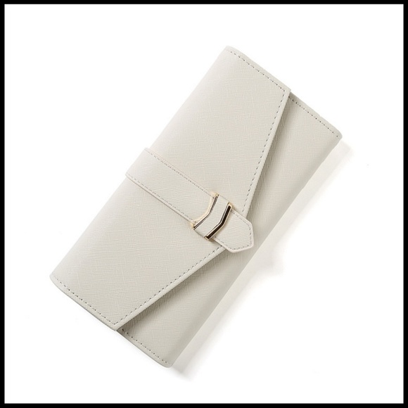 NEW MADELYN Multi Function Wallet - Picture 3 of 6